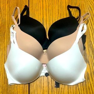 (Set of 3) Like-New 32C Victoria Secret “Incredible” Bras